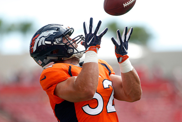 TAMPA, FL - OCTOBER 2: Fullback Andy Janovich #32 of the Denver Broncos warms up before the start of an NFL game against the Tampa Bay Buccaneers on October 2, 2016 at Raymond James Stadium in Tampa, Florida. (Photo by Brian Blanco/Getty Images)
