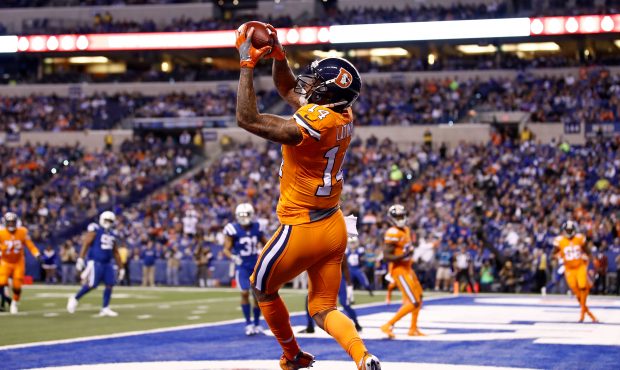 INDIANAPOLIS, IN - DECEMBER 14:  Cody Latimer #14 of the Denver Broncos catches a pass on a two-poi...