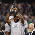 Vinny Curry #75 of the Philadelphia Eagles celebrates his teams win over the Minnesota Vikings in the NFC Championship game at Lincoln Financial Field on January 21, 2018 in Philadelphia, Pennsylvania. The Philadelphia Eagles defeated the Minnesota Vikings 38-7.  (Photo by Al Bello/Getty Images)