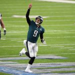 MINNEAPOLIS, MN - FEBRUARY 04: Nick Foles #9 of the Philadelphia Eagles celebrates his 34-yard touchdown pass to Alshon Jeffery (not pictured) during the first quarter against the New England Patriots in Super Bowl LII at U.S. Bank Stadium on February 4, 2018 in Minneapolis, Minnesota.  (Photo by Streeter Lecka/Getty Images)