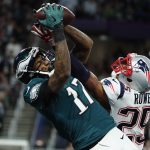 MINNEAPOLIS, MN - FEBRUARY 04:  Alshon Jeffery #17 of the Philadelphia Eagles catches a 34-yard touchdown pass against Eric Rowe #25 of the New England Patriots in the first quarter of Super Bowl LII at U.S. Bank Stadium on February 4, 2018 in Minneapolis, Minnesota.  (Photo by Elsa/Getty Images)