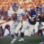 PASADENA, CA - JANUARY 25: Denver Broncos Quarterback John Elway #7 runs for yardage during Super Bowl XXI against the New York Giants at the Rose Bowl on January 25, 1987 in Pasadena, California. The Giants defeated the Broncos 39-20. (Photo by Focus on Sport/Getty Images)