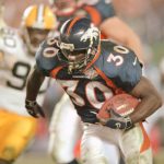 SAN DIEGO, CA - JANUARY 25:  Terrell Davis #30 of the Denver Broncos carries the ball against the Green Bay Packers during Super Bowl XXXII  on January 25, 1998 at Qualcomm Stadium in San Diego, California. The Broncos won the Super Bowl 31-24. (Photo by Focus on Sport/Getty Images)