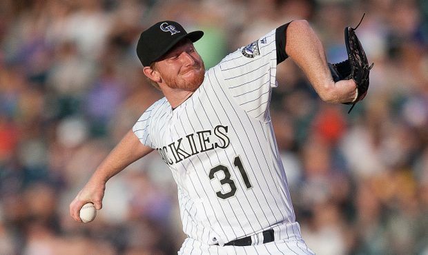 Former Rockies pitcher loses his mind on the mound