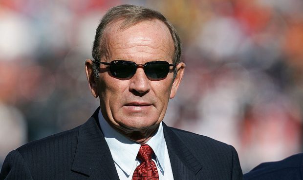 Social media tributes to Pat Bowlen pour in from far and wide