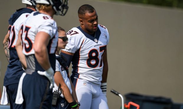 ENGLEWOOD , CO - AUGUST 2: Noah Fant (87) of the Denver Broncos takes a breather during training ca...