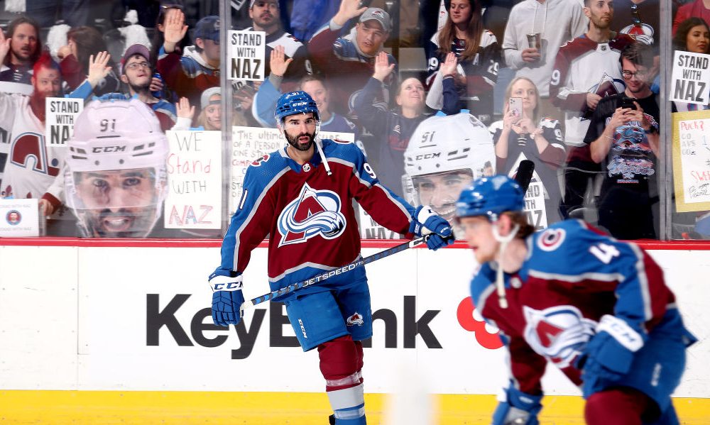 Fans stand with Nazem Kadri as Avalanche return to Colorado for