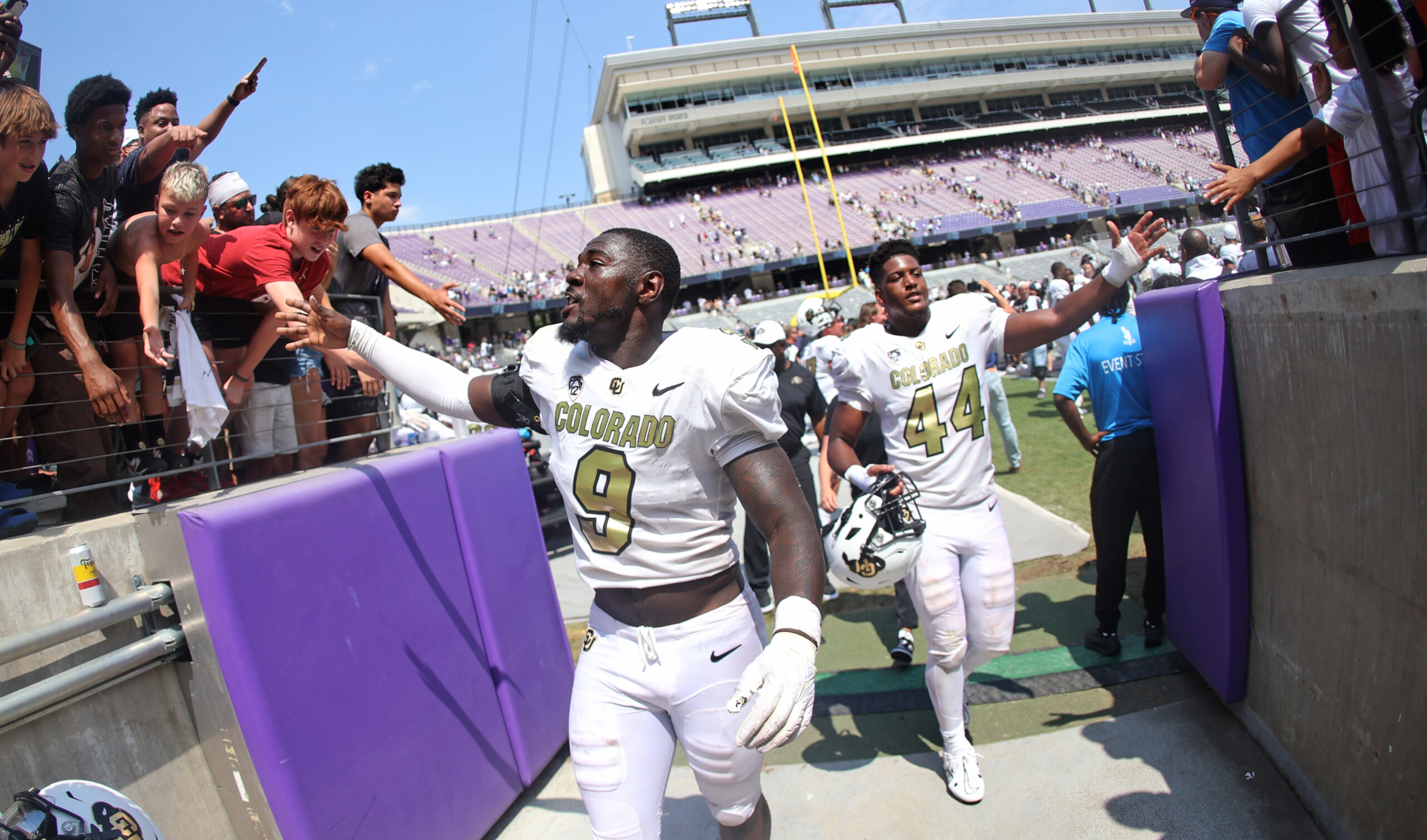 Buffaloes upset Horned Frogs...