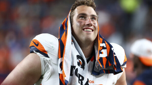 Broncos DE Zach Allen