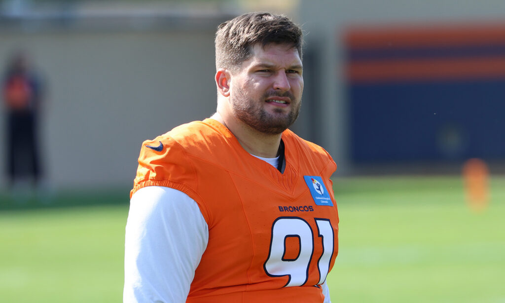 Broncos DL Matt Henningsen
