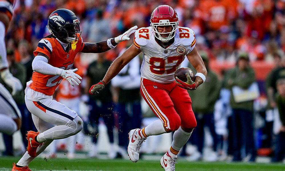 Jahdae Barron Travis Kelce...