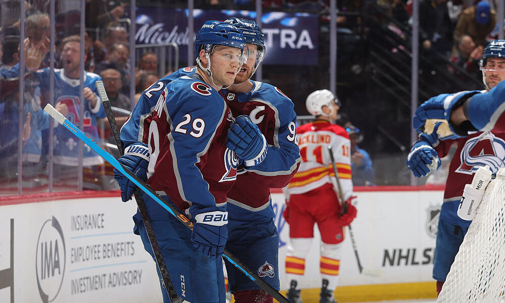 Avalanche Nathan MacKinnon Gabriel Landeskog...