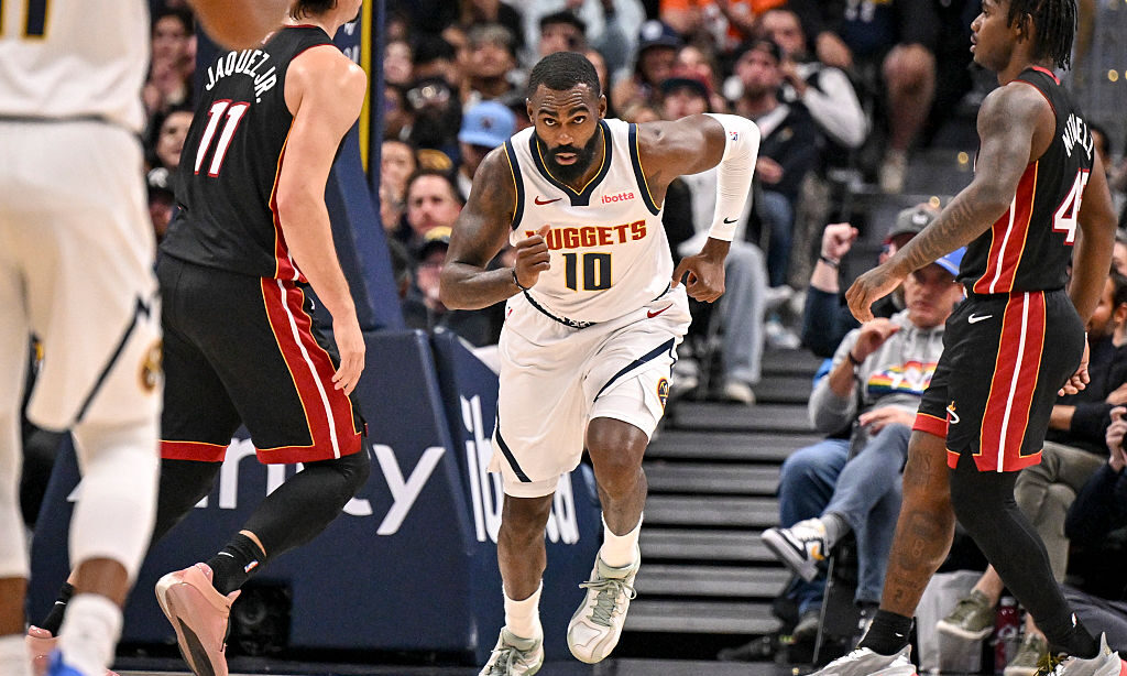 DENVER , CO - NOVEMBER 5: Tim Hardaway Jr. (10) of the Denver Nuggets runs back to the defensive en...