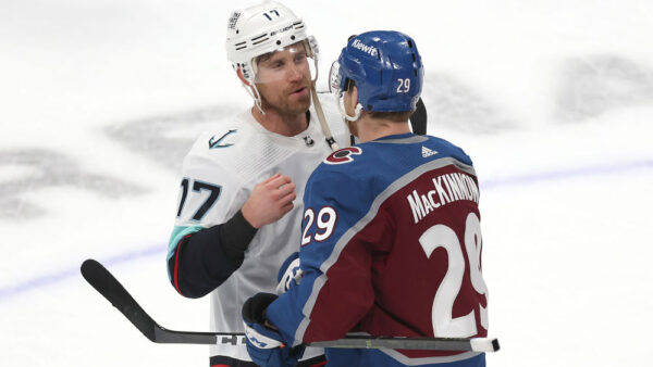 Jaden Schwartz Nathan MacKinnon Avalanche