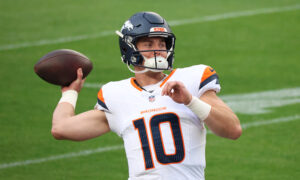 Bo Nix throws a TD, leads two scoring drives in return from broken ankle