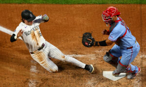 Rockies manager Schaeffer pulls Carrigg from game after he dawdles on fly ball