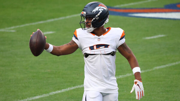 Broncos WR Jaylen Waddle