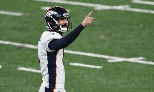 Former Broncos champion kicker inked by Super Bowl contender