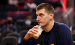 Nikola Jokic does hilarious stand-up bit in new Sprite ad