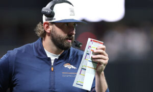Sean Payton is taking back some of the play calling and Mark Schlereth isn’t surprised