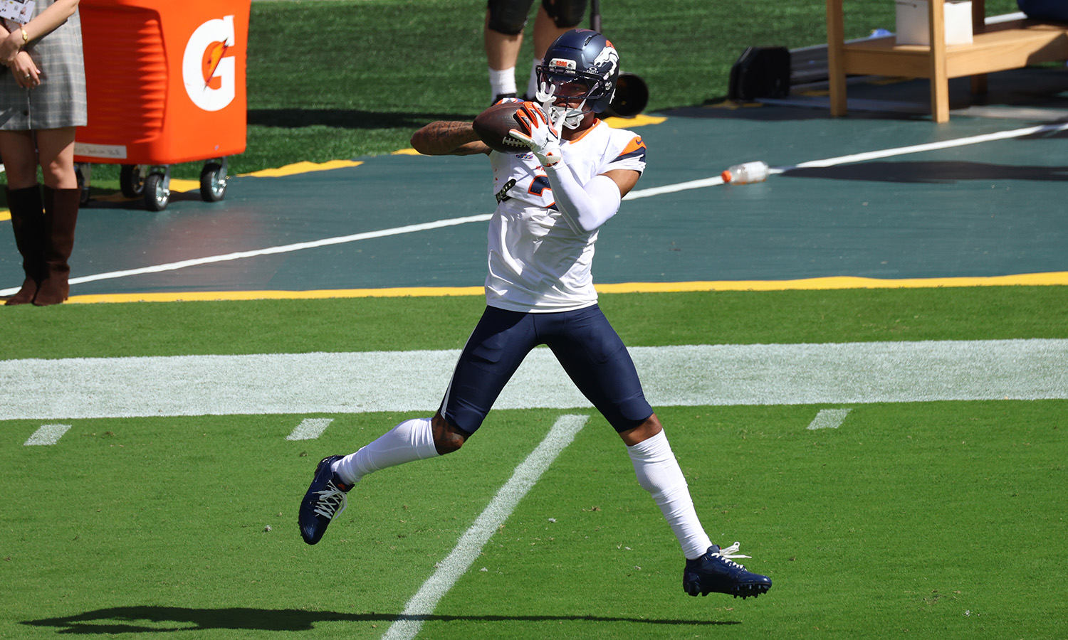 Pat Long Racer Broncos CB Surtain appears to have avoided long-term injury: Report ...